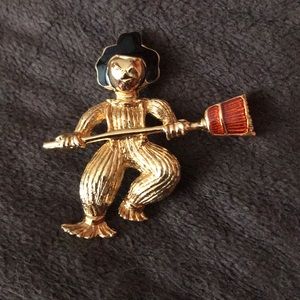 Vintage Avon Gold Tone Enamel Scarecrow Pin